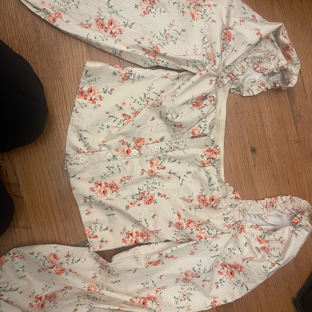 WeWoreWhat Floral Ruffle Blouse
